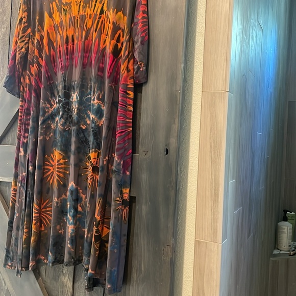 Kathmandu Imports | Tie Dye Kimono Robe - Picture 5 of 7